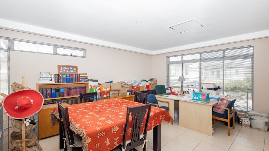 4 Bedroom Property for Sale in Sunset Beach Western Cape